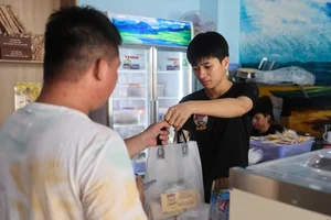 The 79,000 VND Banh Mi: A New Culinary Trend in Ho Chi Minh City - image 2