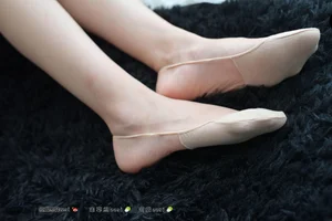 IESS Puhui Set 065: Coffee's Collection of Stylish Boat Socks and Casual Wear - image 78