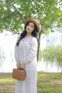 Visual Elegance in YiTuYu Art Language Vol.6876 with Jing Zi Jinns - image 2