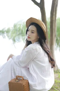 Visual Elegance in YiTuYu Art Language Vol.6876 with Jing Zi Jinns - image 3