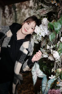 YiTuYu Art Language Vol.6281: Xiao Bei’s Captivating Artistic Portrait Series - image 28