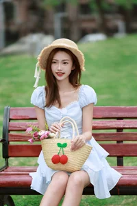 Sophisticated Visuals: YiTuYu Art Language Vol.4636 featuring Guo Guo - image 15