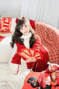 YiTuYu Vol.8524: Xia Yu Xiao Nian Embraces Lunar New Year in Radiant Red Sweater Style - image 11