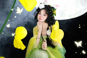 YiTuYu Art Language Vol.10399: A Stunning Portrait Collection Featuring the Elegant San Yuan - image 16