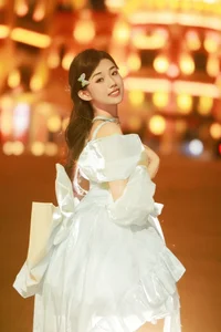 YiTuYu Art Language Vol.4932: Showcasing the Unique Aesthetic of Pei Tong Xue - image 16