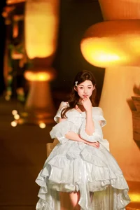 YiTuYu Art Language Vol.4932: Showcasing the Unique Aesthetic of Pei Tong Xue - image 9