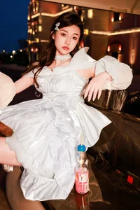 YiTuYu Art Language Vol.4932: Showcasing the Unique Aesthetic of Pei Tong Xue - image 21
