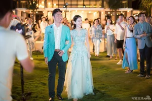 From Viral Sensation to Business Mogul: The Radiant Transformation of the Iconic Milk Tea Girl at High-Profile Events - image 5
