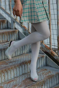 Elegant IESS Jiao Jiao Double White Fashion Photography Gallery - image 9