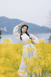 Elegant Visual Journey with Xian Lu in YiTuYu Art Language Vol.7649 - image 13