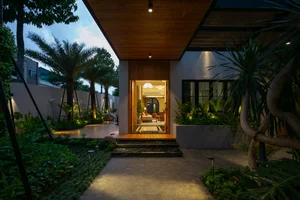 Mr Cuong Villa: A Minimalist Neoclassical Riverside Masterpiece on the Saigon River - image 10