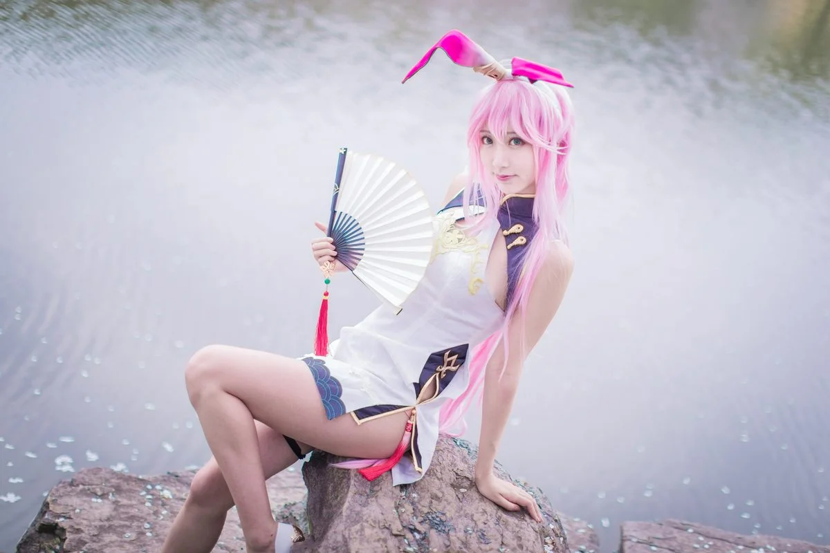 Exploring Modern Femininity in YiTuYu Art Language Vol.6039 Hei Chuan: A Photographic Journey of Grace