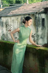 Shen Jia He Featured in YiTuYu Art Language Vol.10221: A Masterclass in Portrait Artistry - image 8