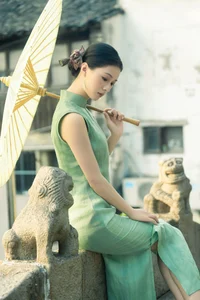 Shen Jia He Featured in YiTuYu Art Language Vol.10221: A Masterclass in Portrait Artistry - image 4