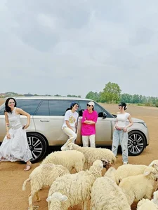 Dam Thu Trang and the Vietnam's Next Top Model Squad: A 14-Year Friendship Journey - image 7