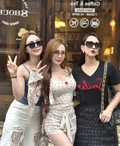 Vietnamese Star Đan Lê Captures the Magic of Japan's Cherry Blossom Season - image 3