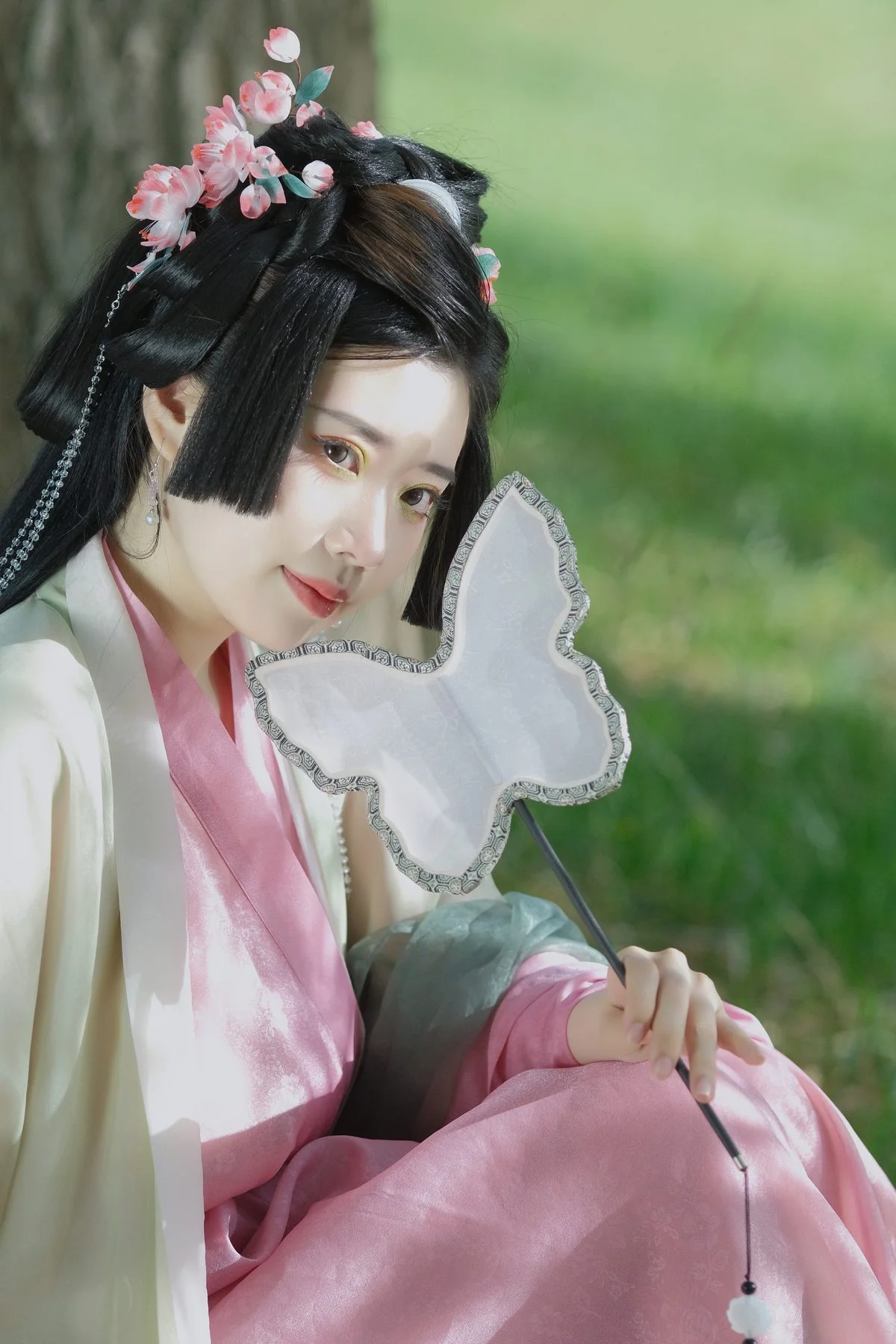 Exploring the Visual Elegance of YiTuYu Art Language Vol.4877 Model 641