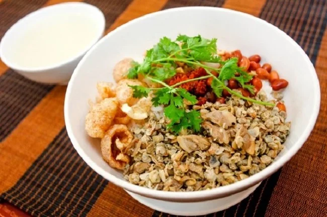 Discover the 12 Best Local Dishes in Da Nang: A Culinary Guide to Vietnam’s Coastal Flavors