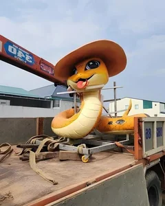 Ben Tre’s Viral Snake Mascot: The Impressive CEO Style 'Be Na' for Lunar New Year 2025 - image 4