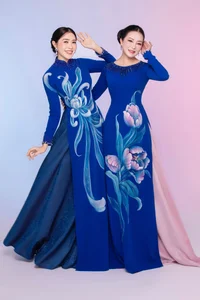 Quynh Hoa and Huong Thuy Showcase the Timeless Elegance of the Traditional Ao Dai - image 6