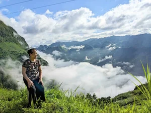 Exploring Ha Giang: A Heartwarming Motorbike Journey with a 70-Year-Old Mother - image 4