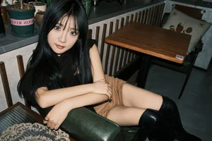 YiTuYu Art Language Vol.6131 featuring Xiao Mao - Contemporary Photography Collection - image 3
