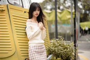 Capturing the Soft Essence of Autumn with Xiao Le Ge Fei Xiang - image 9