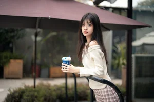Capturing the Soft Essence of Autumn with Xiao Le Ge Fei Xiang - image 12