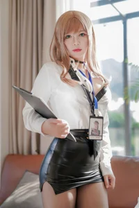 Ban Ban Zi Nikke Victory Goddess Emma Secretary Cosplay - image 29