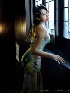 Elegant Modern Cheongsam Fashion and Oriental Aesthetic Photography: XiuRen No.10749 Featuring the Graceful Lilyanna - image 12