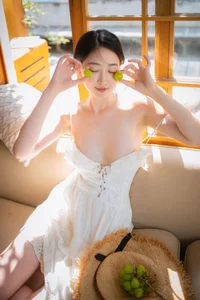 Eternal Summer: Capturing Nian Nian’s Radiant Aesthetic in Summer Story Photo Series - image 6