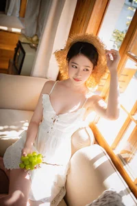Eternal Summer: Capturing Nian Nian’s Radiant Aesthetic in Summer Story Photo Series - image 15