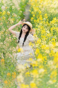 YiTuYu Art Language Vol.6726: Capturing Elegance with Xiao Ou O - image 20