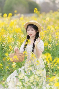 YiTuYu Art Language Vol.6726: Capturing Elegance with Xiao Ou O - image 18