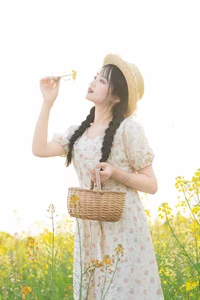 YiTuYu Art Language Vol.6726: Capturing Elegance with Xiao Ou O - image 22