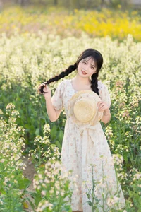 YiTuYu Art Language Vol.6726: Capturing Elegance with Xiao Ou O - image 7