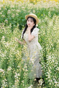 YiTuYu Art Language Vol.6726: Capturing Elegance with Xiao Ou O - image 25