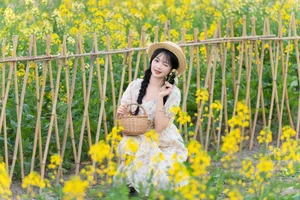 YiTuYu Art Language Vol.6726: Capturing Elegance with Xiao Ou O - image 13