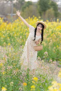 YiTuYu Art Language Vol.6726: Capturing Elegance with Xiao Ou O - image 8