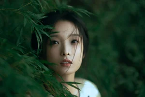 Cinematic Wuxia Elegance with Li Yu Ayu in YiTuYu Vol.8893 - image 9