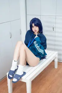 Coser PoppaChan Hayase Yuuka Part01: Dynamic & Alluring Locker Room Cosplay - image 0