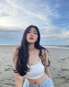 The Viral Noodle Girl: How a Simple Meal Turned This Influencer Into an Overnight Internet Sensation - image 7