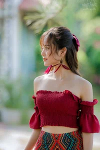 Stunning Beauty Gallery: Exploring the Elegant Style and Charisma of Ngan Ha - image 20