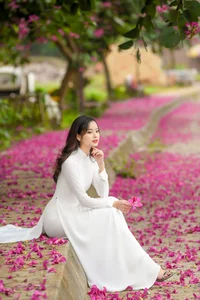 Stunning Beauty Gallery: Exploring the Elegant Style and Charisma of Ngan Ha - image 18