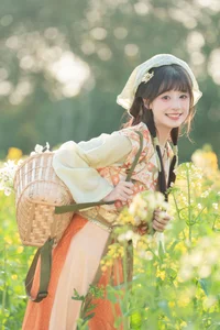 Lạc Bước Giữa Đồng Hoa Cải Vàng Cùng Nàng Thơ Xia Yu Xiao Nian - image 10