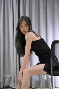 Urban Night Elegance: Featuring IESS Model Er Ba in Thinking of You at Night - image 49
