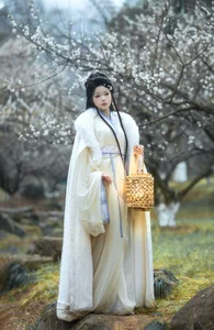 YiTuYu Art Language Vol.6572: Cozy Indoor Moments with Yun Yun - image 6