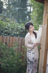Exploring Elegance in Art Language Vol.5958 He Ming Zhi Ying Gallery - image 9