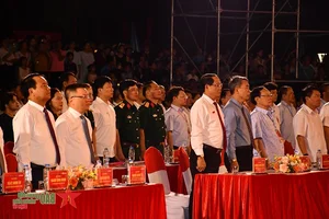 17th Parallel: Exploring the Historical Journey and the Aspiration for Peace in Vietnam - image 4