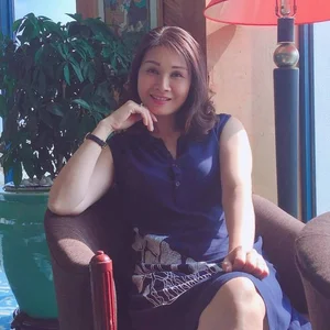 Meet the Elegant VTV News Editor and Former Miss Hanoi Runner-Up: A Journey of Beauty and Professionalism - image 2